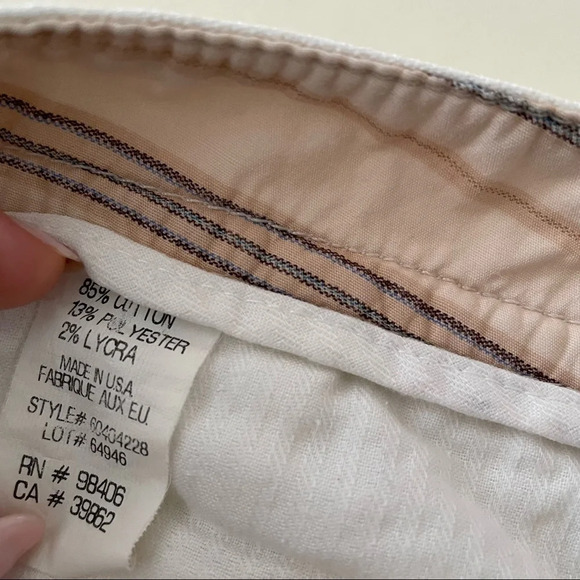 Theory White Biker Shorts - Size 2 - Picture 3 of 6